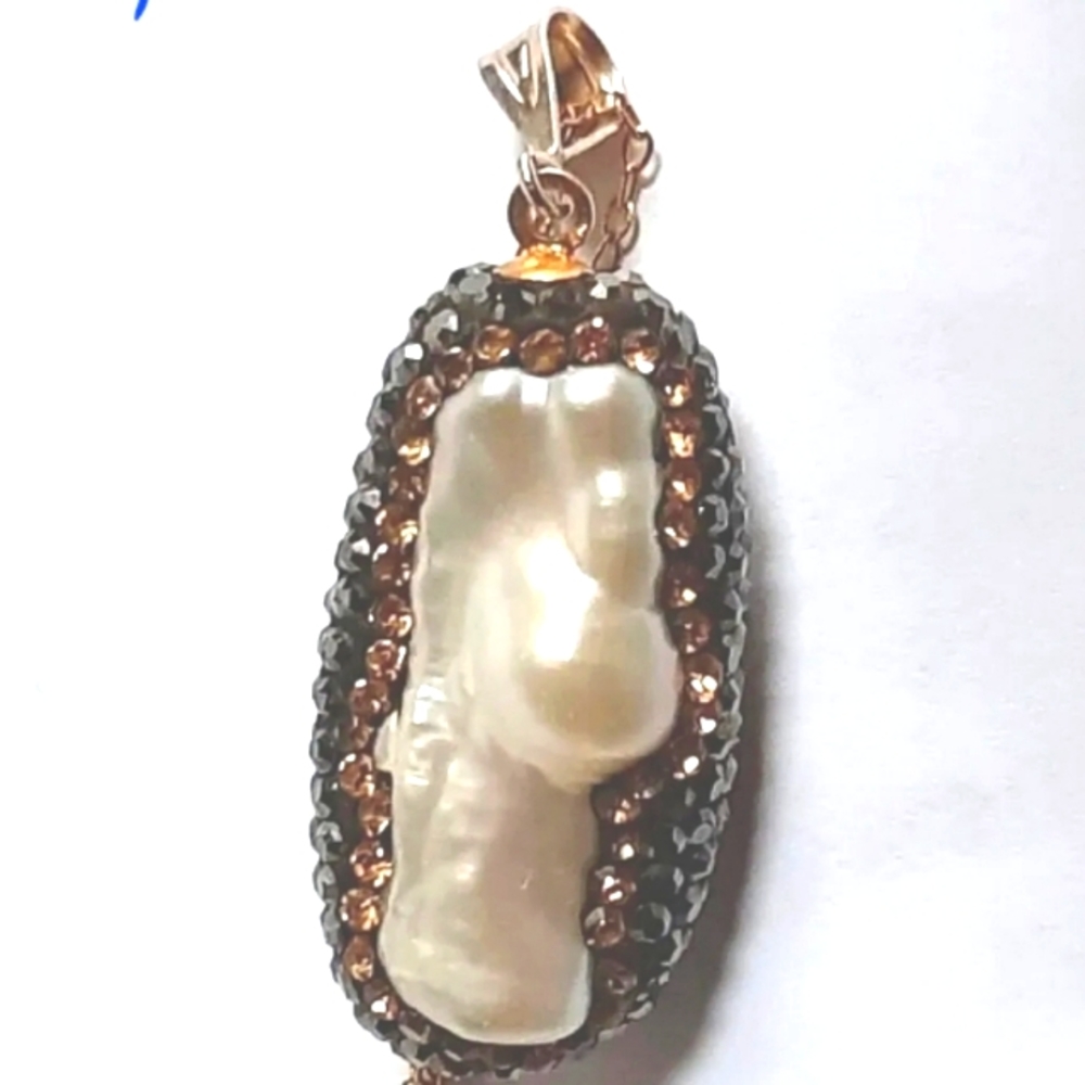 Genuine Two Sided Baroque Biwa Freshwater Pearl 14k Chain Yellow & Black Stones